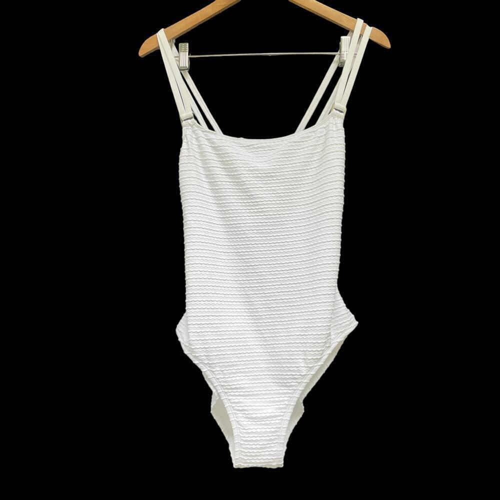 La Blanca Linea Costa Textured White One-Piece Swimsuit - Size 14